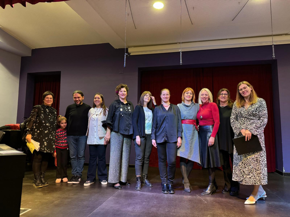 Susret zborova osnovnih škola: 350 malih pjevača iz cijele županije slavilo adventsko vrijeme