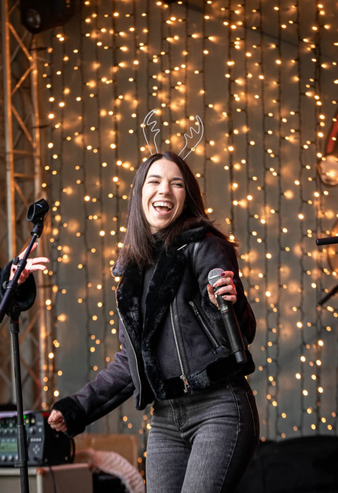 Top Show Band Cabaret zagrijava Šibenčane u parku