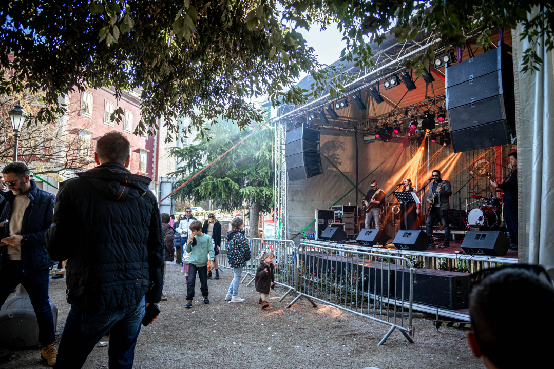 Točno u podne: Teke Yeke vesela uvertira u još jednu najluđu šibensku novogodišnju noć