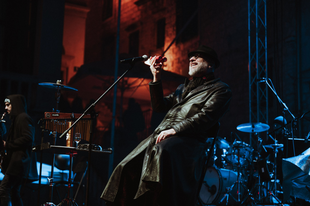 Šibenik 2025. dočekao u stilu: Plesalo se ispred dvije gradske pozornice!  