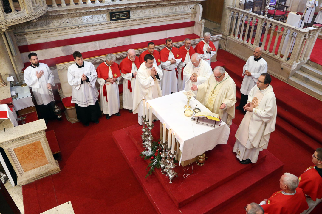 U katedrali sv. Jakova proslavljena svetkovina Bogojavljanja