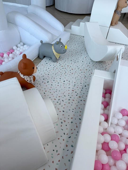 PartyLand: Mobilna igraonica koja donosi nezaboravnu zabavu na proslave vaših mališana! 