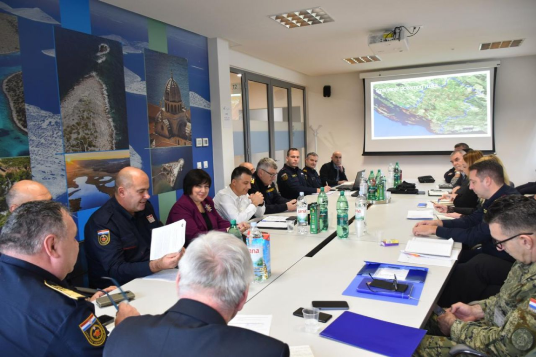 Hrvatska vatrogasna zajednica sastala se u Šibeniku: ‘Područje Šibensko-kninske županije jedno je od najugroženijih u državi’