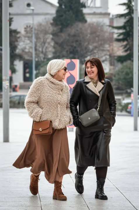 FOTO Trendi sugrađanke iz ormara izvadile vesele komade!