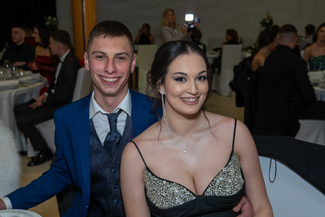 Zavirite na maturalni ples šibenske Medicinske škole (2)