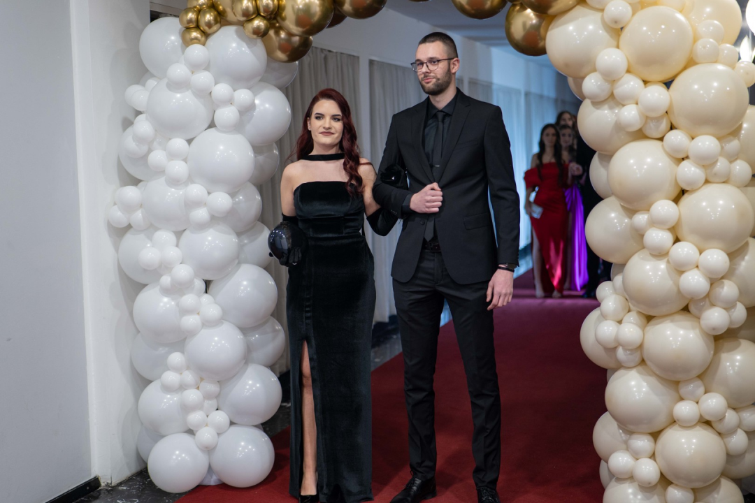 Zavirite na maturalni ples šibenske Medicinske škole (1)