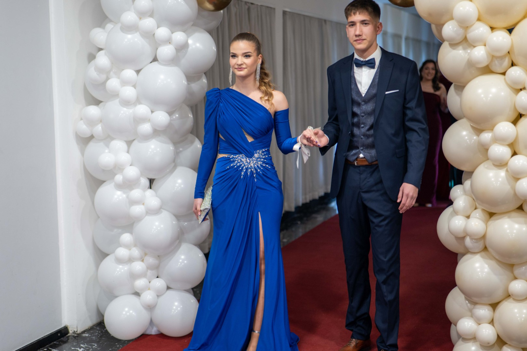 Zavirite na maturalni ples šibenske Medicinske škole (1)