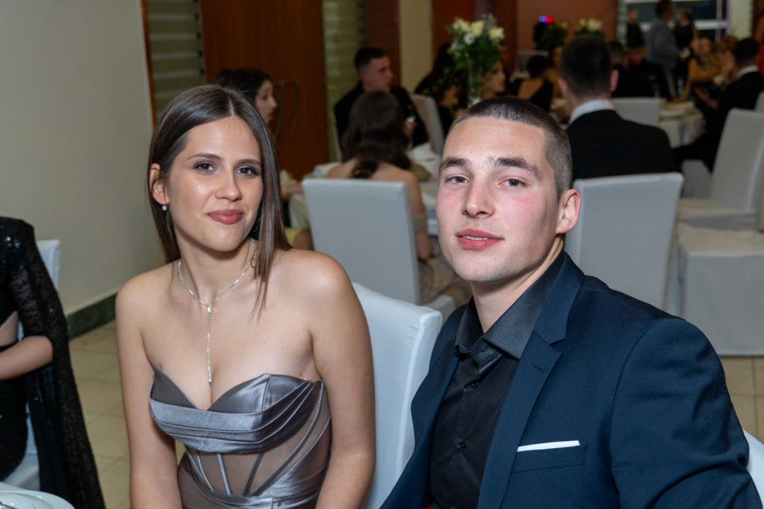 Zavirite na maturalni ples šibenske Medicinske škole (2)