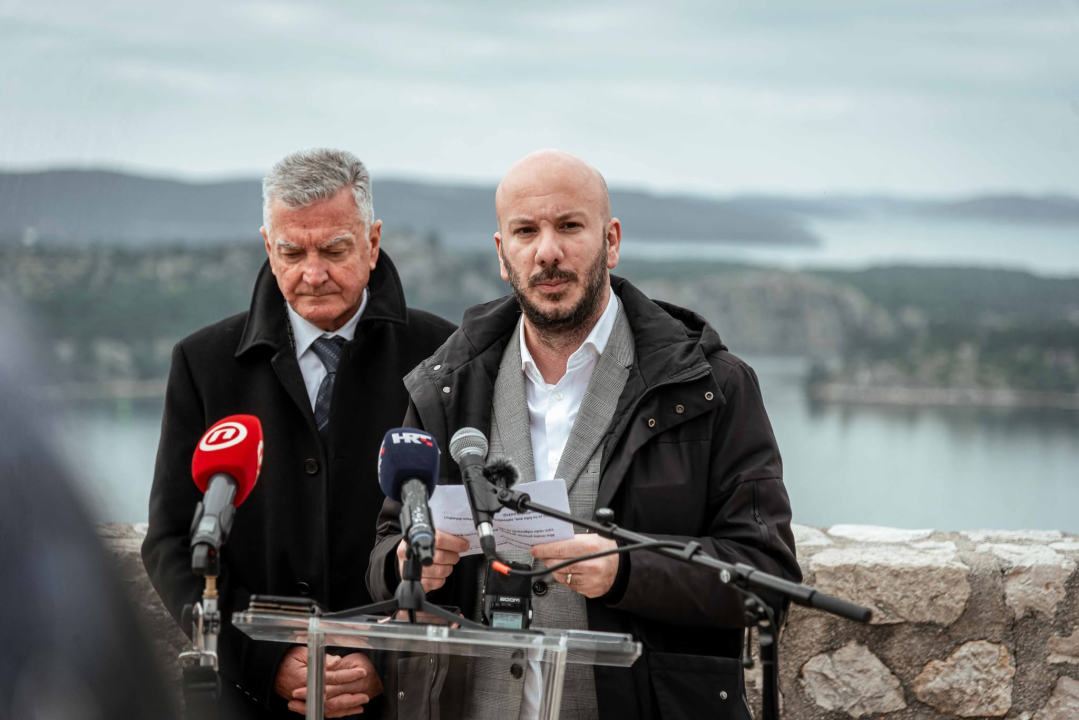 FOTOGALERIJA Paško Rakić i službeno kandidat HDZ-a za župana, a ima i slogan: 'Vrime je da i županija uspije'