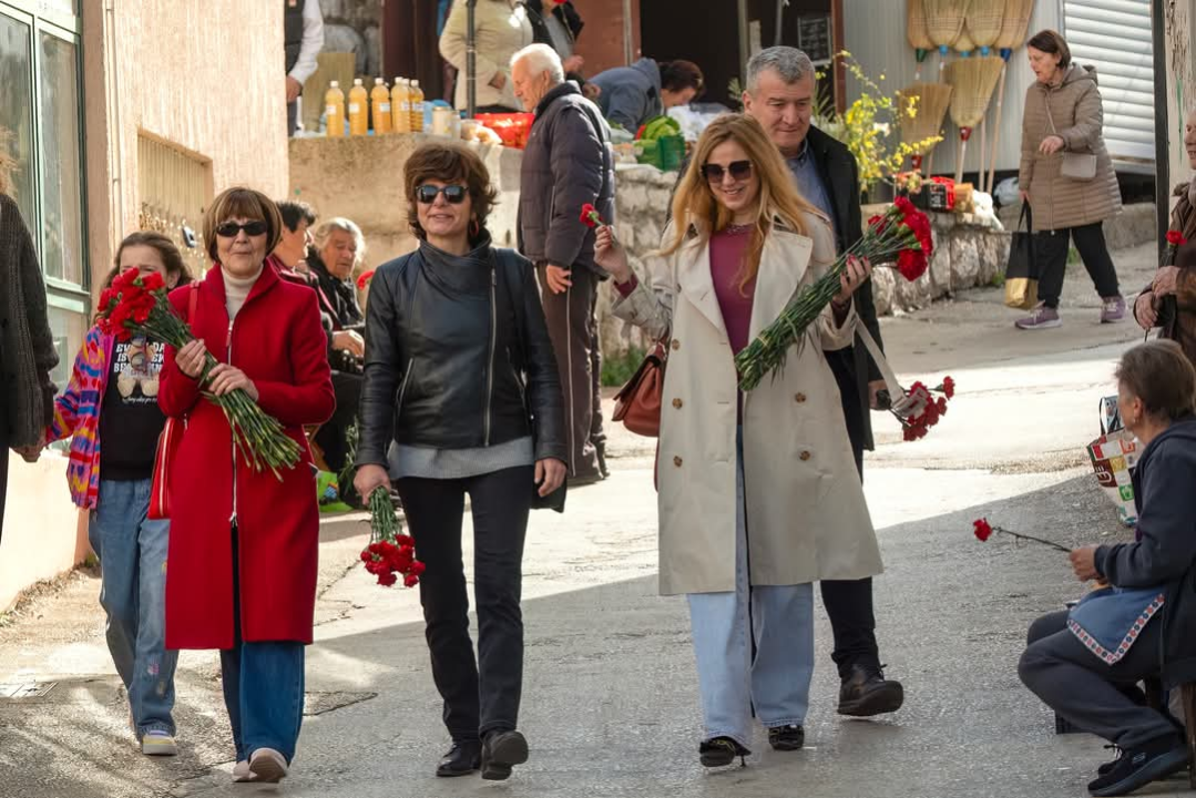 Šibenski SDP-ovci obilježili Dan žena podjelom karanfila