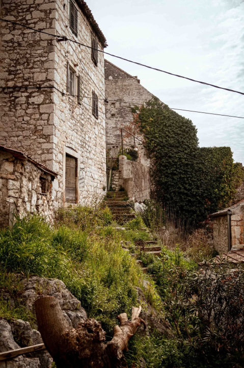 Dolac – povijesna duša Šibenika s mediteranskim šarmom