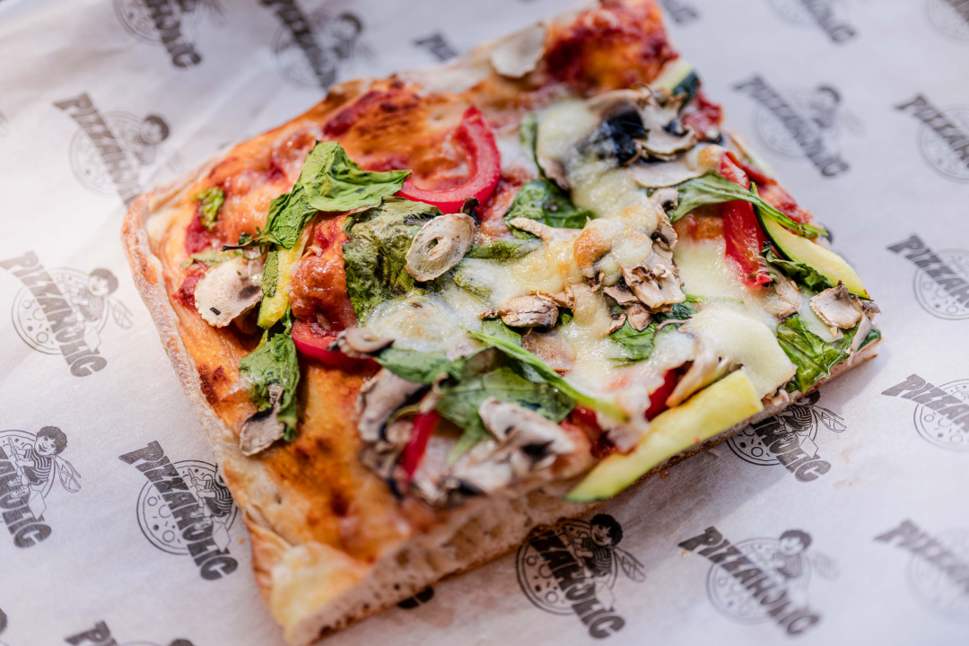 FOTO Poznati 'lovac na pizze' otkrio najbolje pizzerije u Hrvatskoj – među njima i šibenski Pizzaholic!