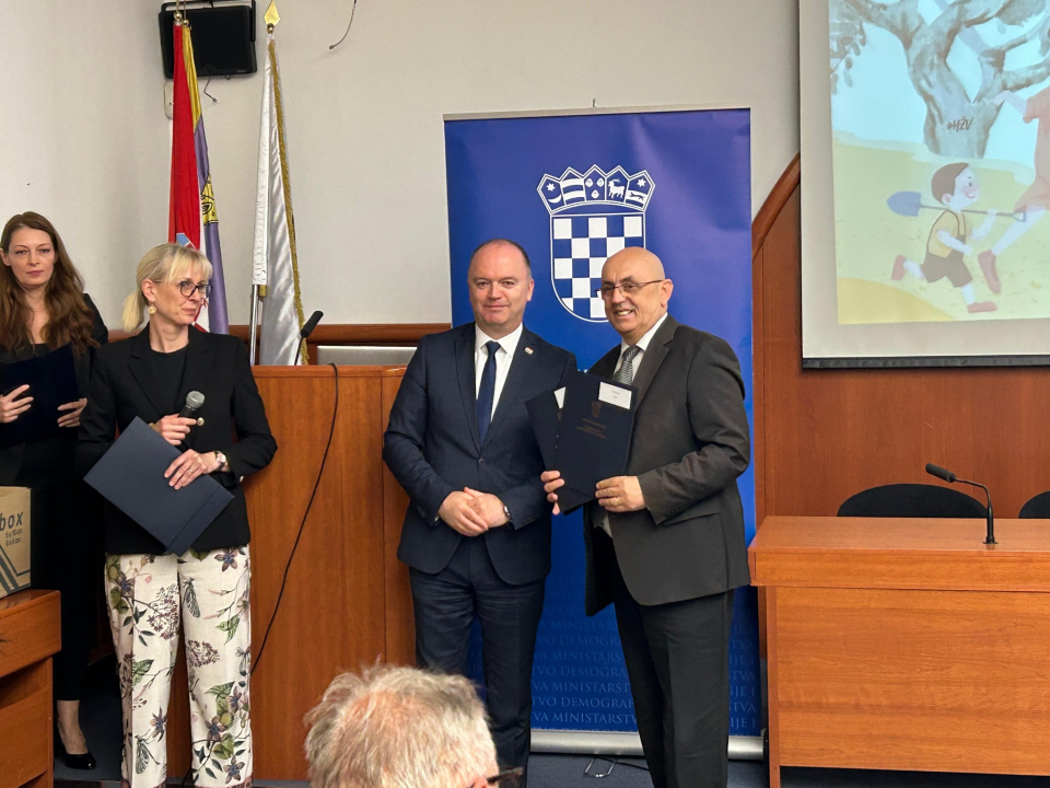 Grad Drniš dobio bespovratna sredstva za obnovu dječjih igrališta