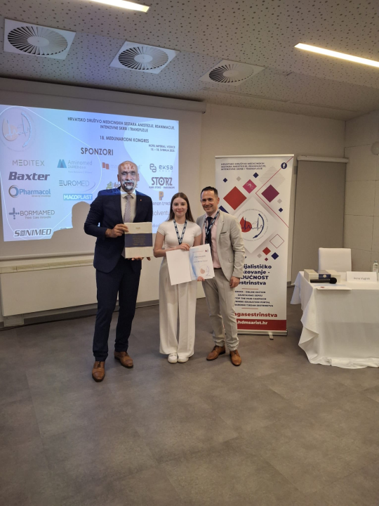 Učenicima šibenske Medicinske škole u Vodicama uručena priznanja za izniman trud