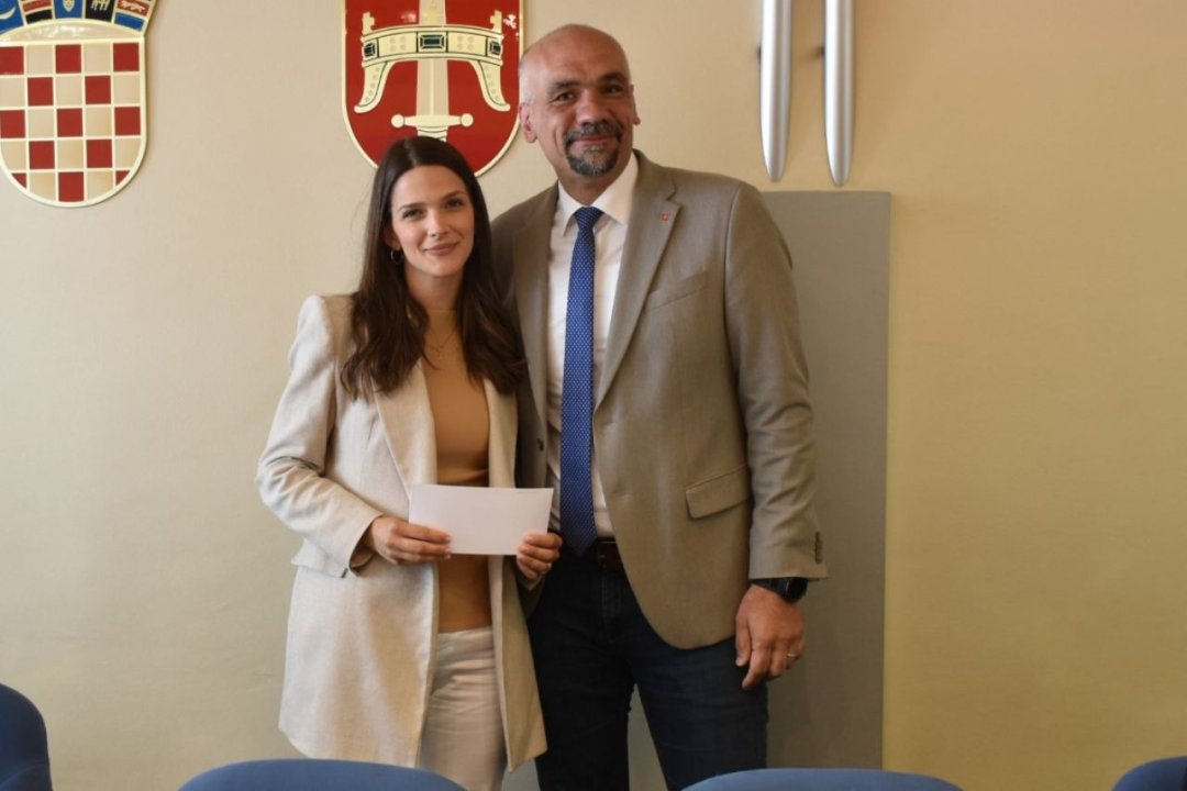 Najuspješniji učenici na prijemu kod župana: ‘Budite ponosni na sebe kao što smo mi ponosni na vas’