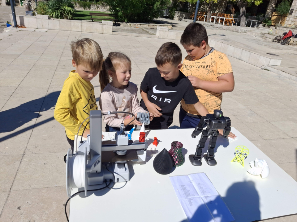 Škola na Prviću broji tek četiri učenika