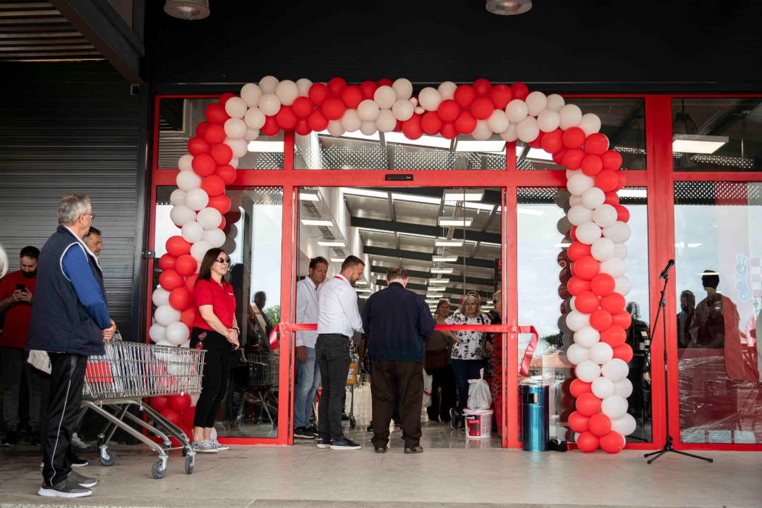 FOTO Pozor! Veliki popusti na kućanskim aparatima, keramici, alatima, bojama, rasvjeti, stolariji i puno više!