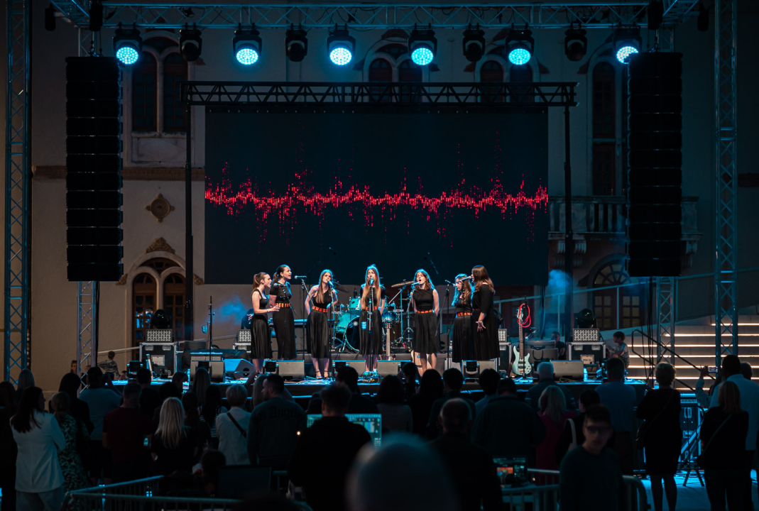 Gimazijalke i Dalmatino na Poljani