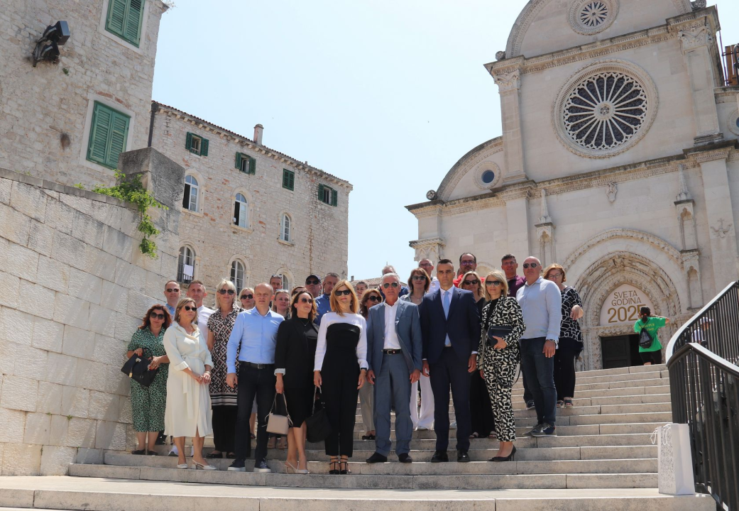 Hrvatska udruga ravnatelja osnovnih škola sastala se u Šibeniku