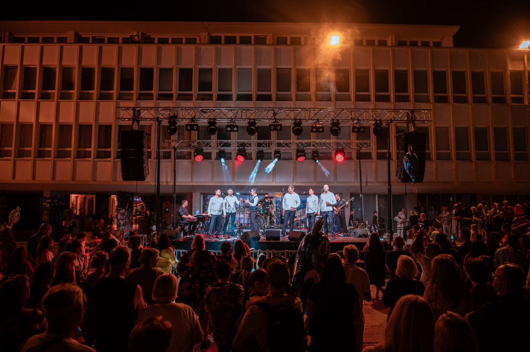 Spektakularan vatromet i grupa Rišpet označili kraj svečanog otvorenja 65. MDF-a