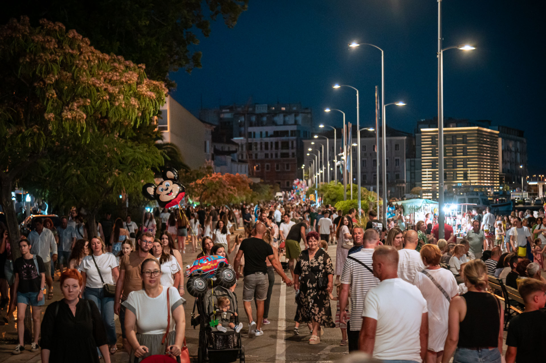 Spektakularan vatromet i grupa Rišpet označili kraj svečanog otvorenja 65. MDF-a