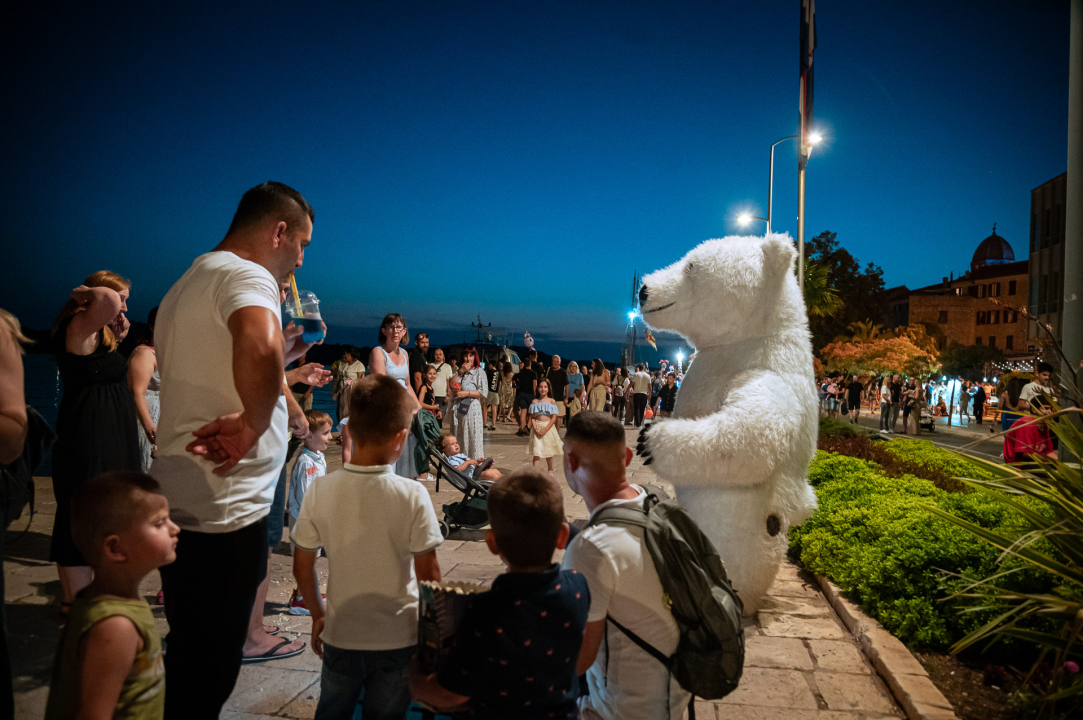 Spektakularan vatromet i grupa Rišpet označili kraj svečanog otvorenja 65. MDF-a