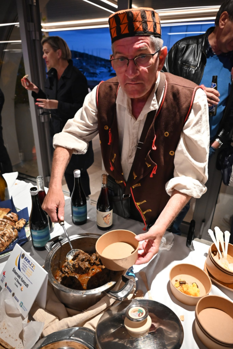 Tromilja: Bife Ivan – Prva društvena mreža uz janjetinu i špricer