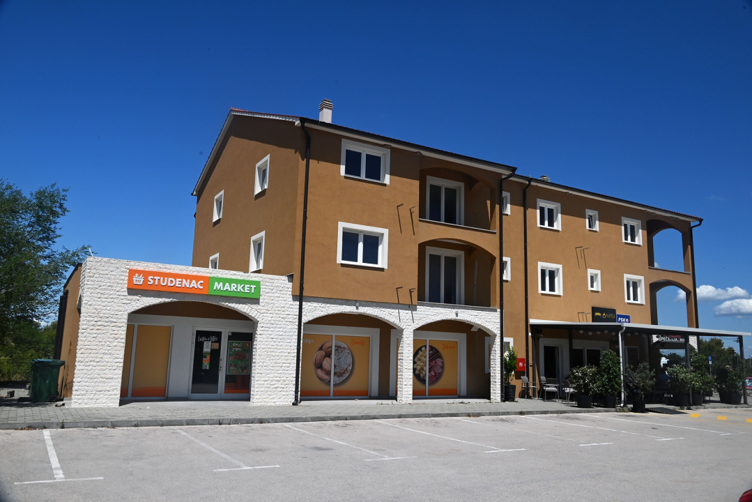 Tromilja: Bife Ivan – Prva društvena mreža uz janjetinu i špricer