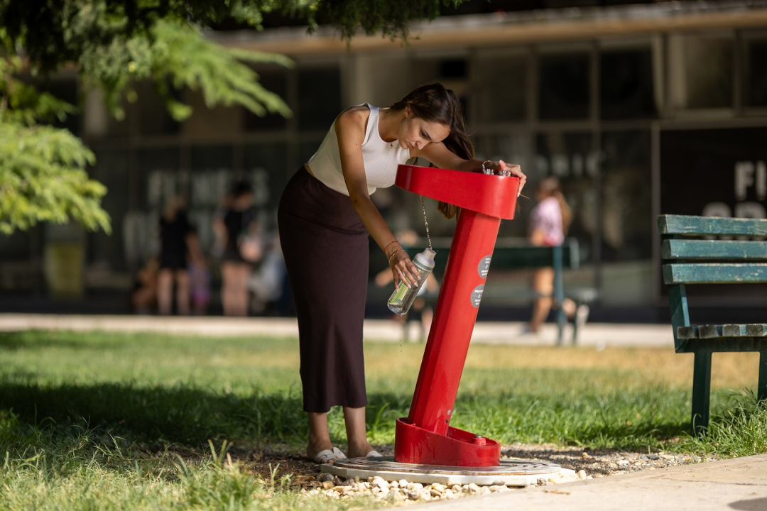 Šibenik postavio deset novih gradskih česmi čiji dizajn potpisuje Ante Filipović Grčić