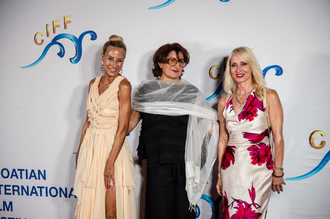 Zvijezde i crveni tepih u Šibeniku: Počeo Croatian International Film Festival