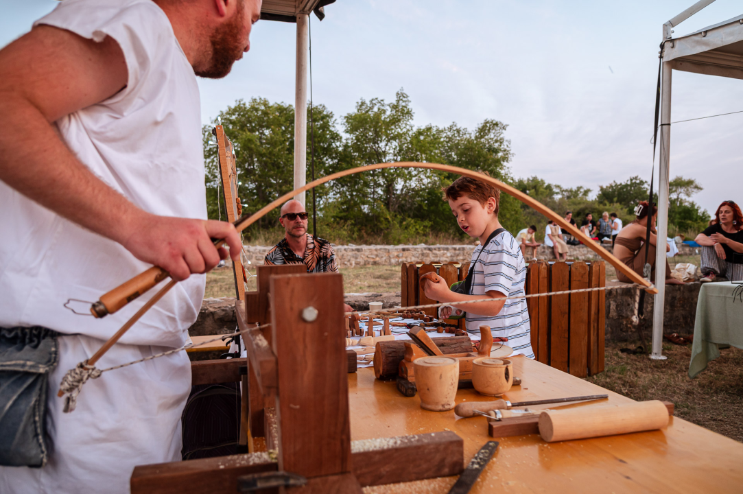 FOTO Spektakularne Burnumske ide spojile povijesti, umjetnosti i glazbe pod zvjezdanim nebom