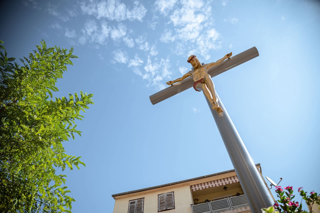 Križ - Od nekadašnjeg pustog brda do obiteljske četvrti