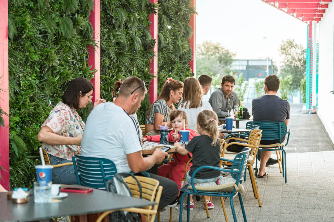 FOTO Prvi rođendan Pulse Arene i Pizzaholica: Tjedan zabave, popusta i posebnih ponuda!