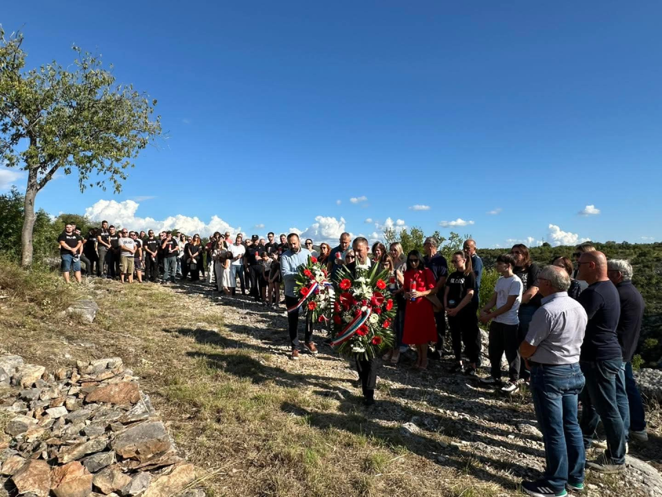 Putom prognanika: Drniš odaje počast žrtvama Domovinskog rata