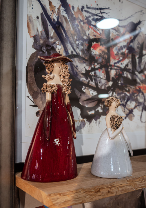 FOTO Modni raj u Šibeniku: Otkrijte ekskluzivne kolekcije hrvatskih dizajnera u Galeriji Juraj Dalmatinac!