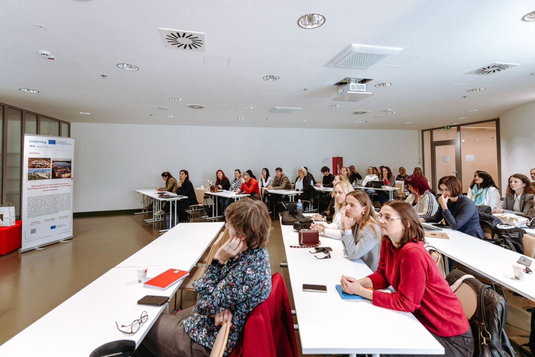 Tvrđava sv. Ivana okupila 60 sudionika iz Hrvatske, Bosne i Hercegovine i Crne Gore na radionici o održivom turizmu