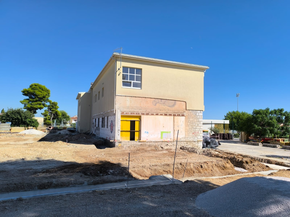 Radovi na tribunjskoj školi