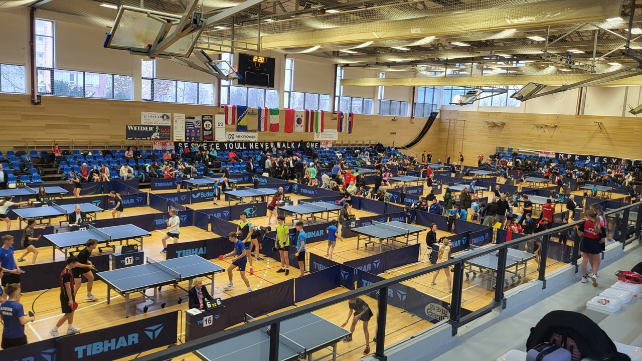 FOTO Stolnotenisačice Šibenika uspješne na kraju godine: tri medalje u Dubrovniku, četiri u Zagrebu