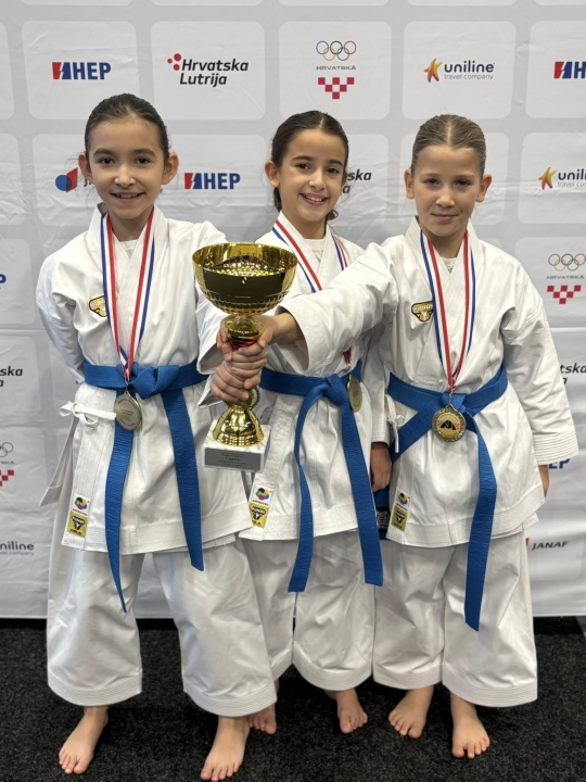 FOTO Karatašice Okita prvakinje Hrvatske u katama, Tonina Marić prva i pojedinačno, osvojena i bronca