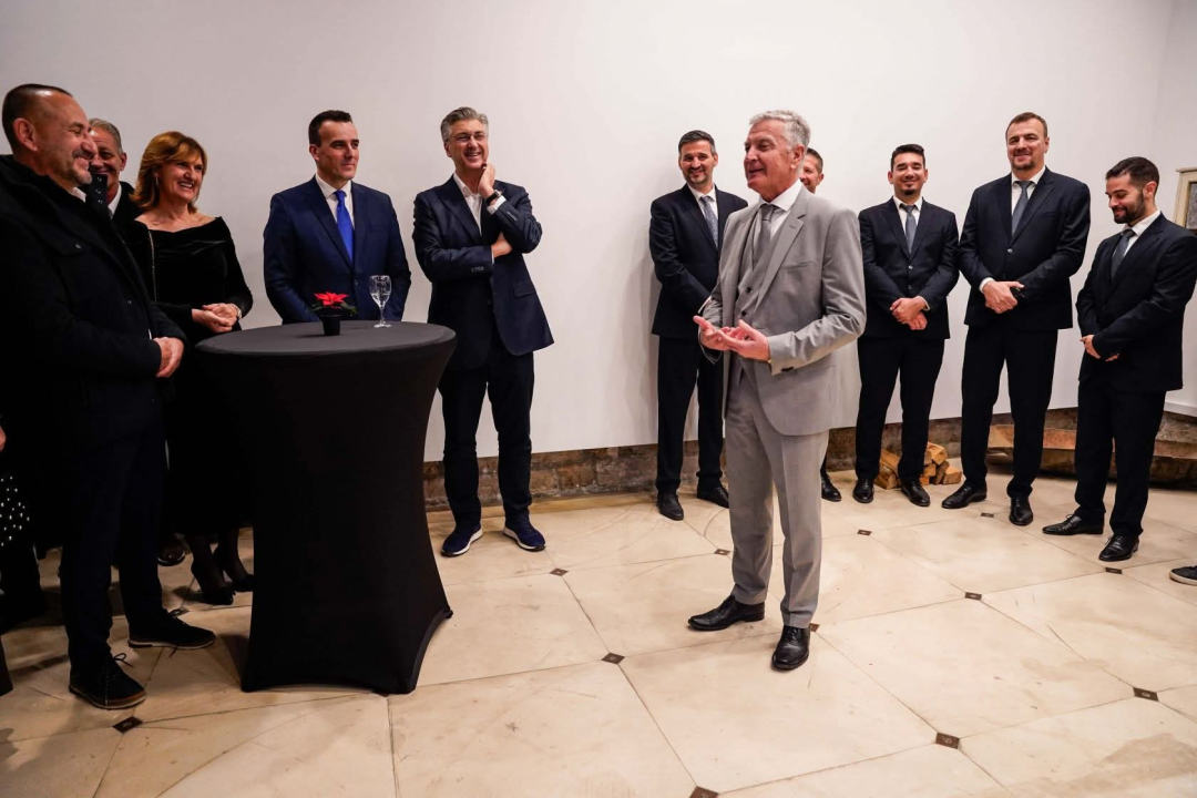 Andrej Plenković iznenada stigao u Šibenik na božićno-novogodišnji prijam Burića i Rakića