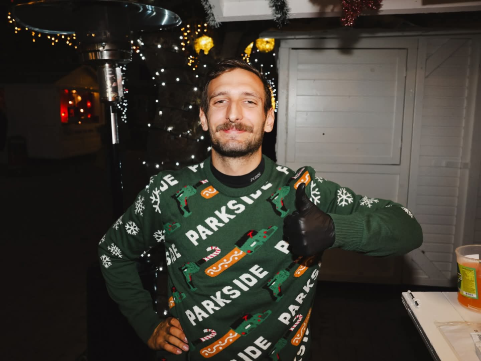 Advent u Vodicama sinoć uz pjesmu i dobru energiju Fenixa: Večeras stiže Vojko V