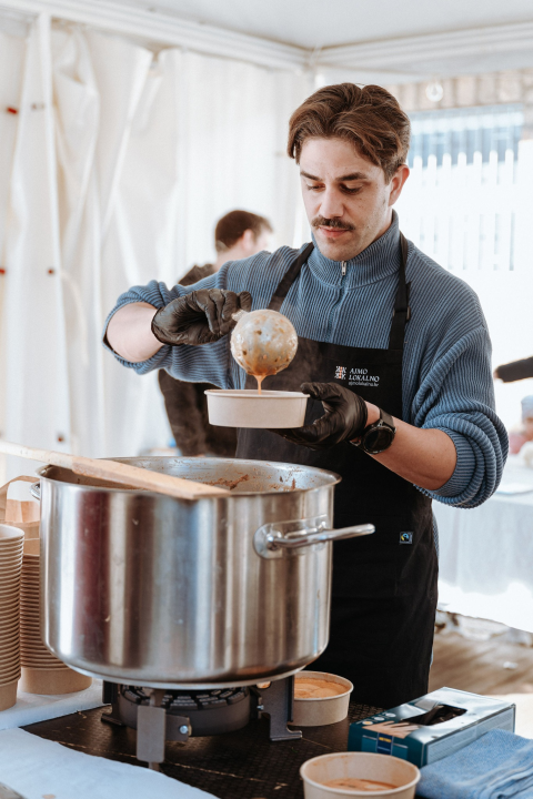 Ajmo lokalno pokreće internet trgovinu