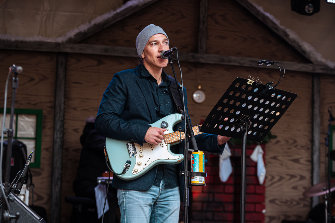 Badnjak u Šibeniku i ove godine uz savršeni soundtrack: Fenixi zapalili park
