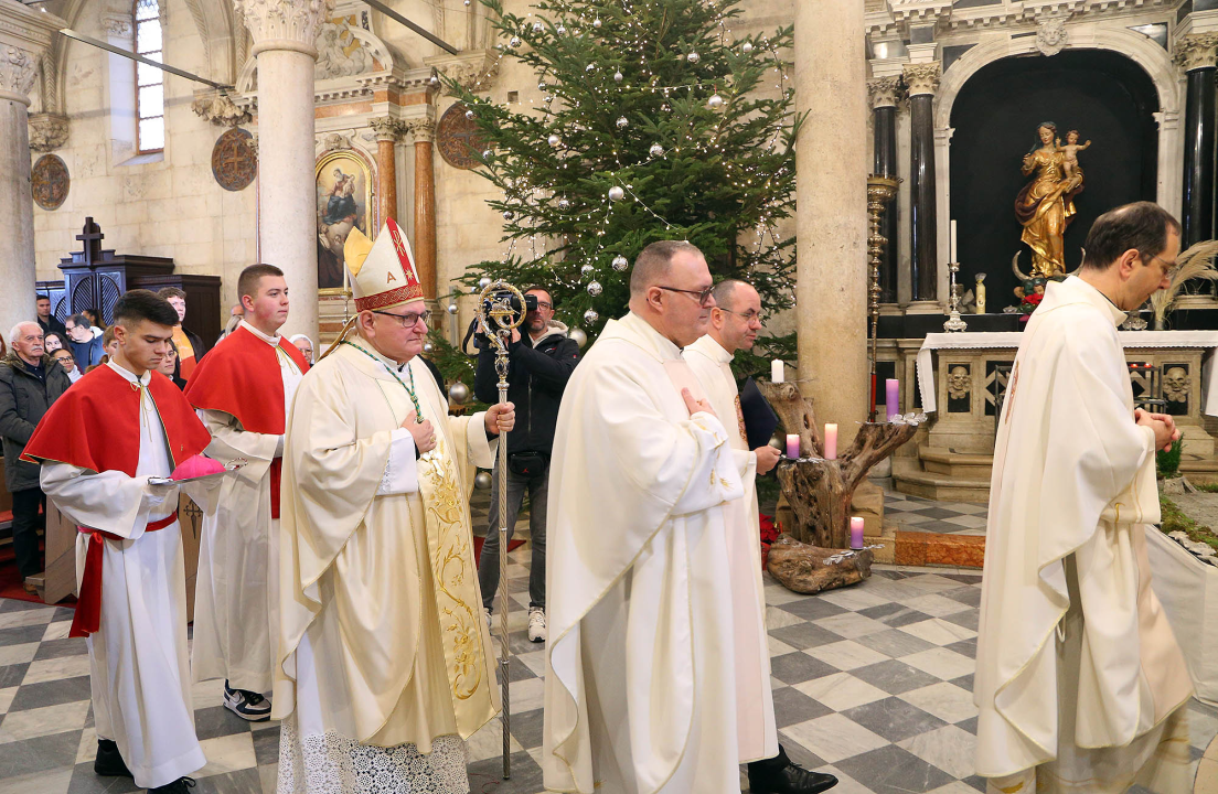 Božićna misa u katedrali