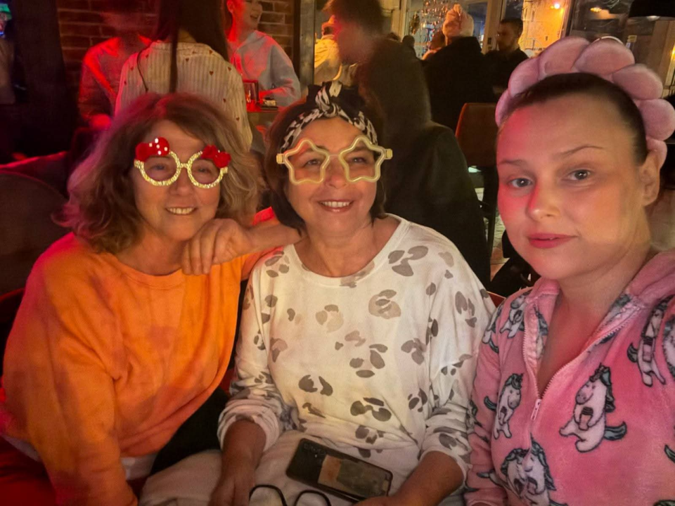 Cilo selo u pidžamama: Vodički pokladi počeli velikim partijem za sve generacije