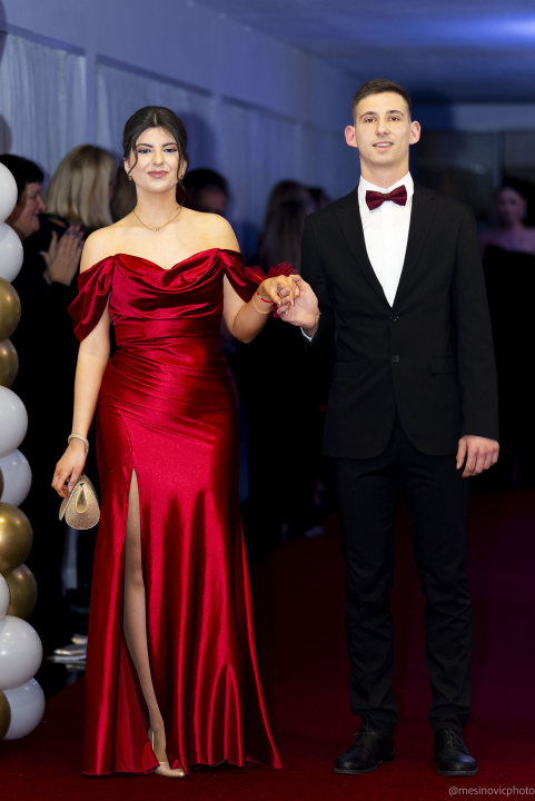 Zavirite na maturalni ples Gimnazije Antuna Vrančića (1)