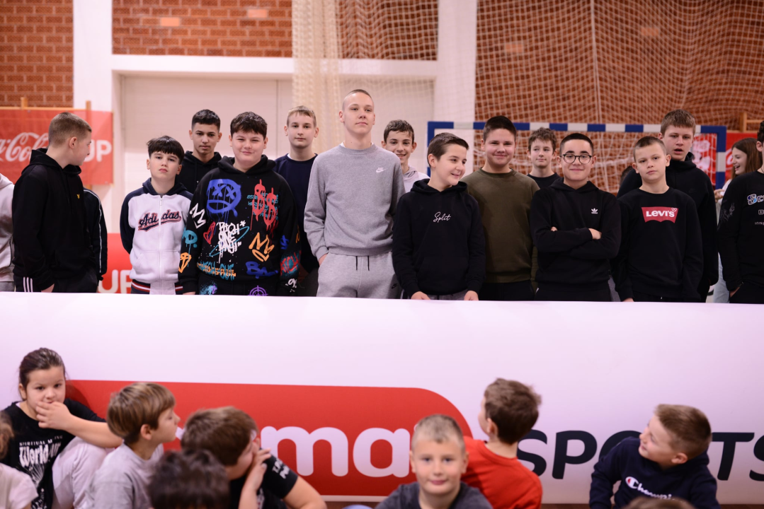 OŠ Murterski škoji ugostila edukativno-sportski program 'Zero waste'