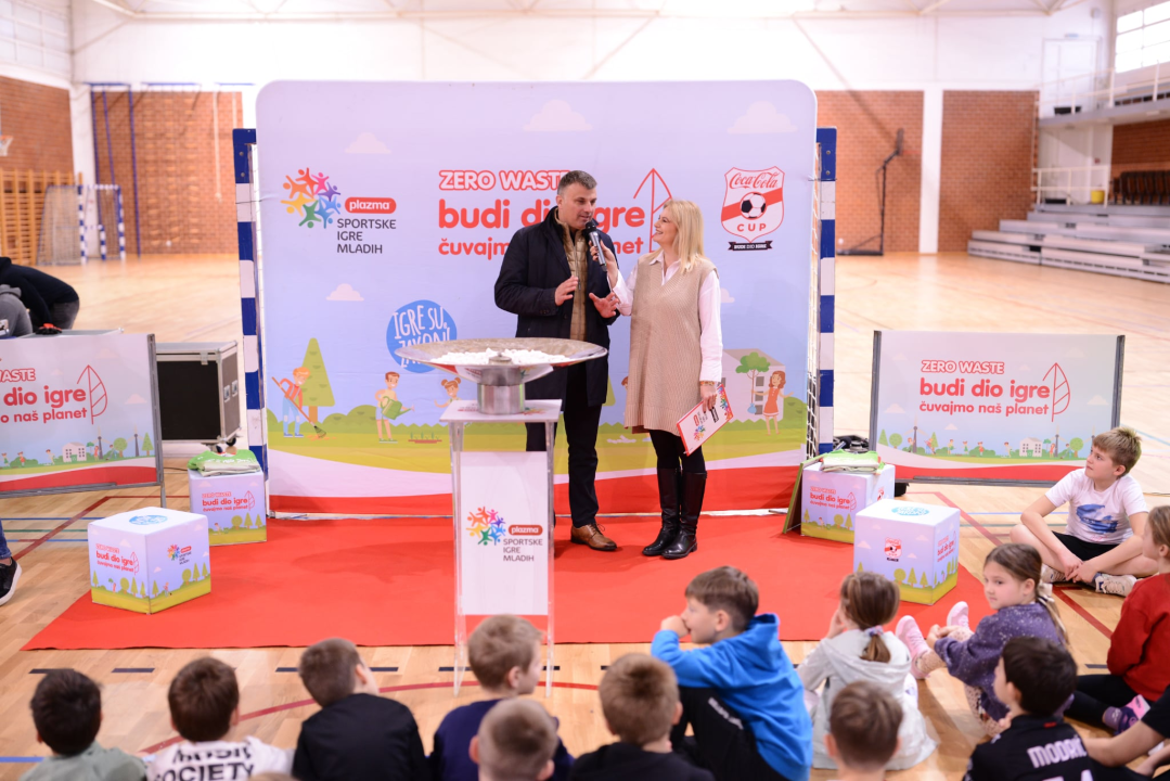 OŠ Murterski škoji ugostila edukativno-sportski program 'Zero waste'