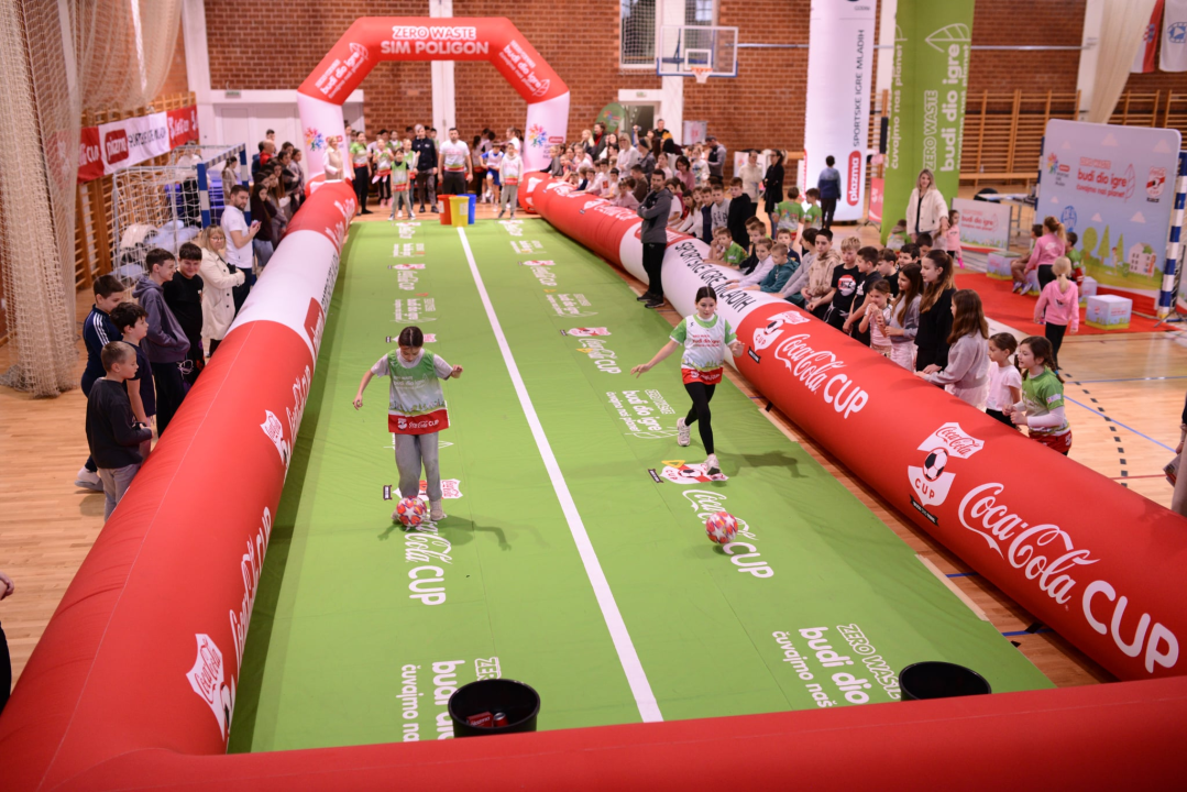 OŠ Murterski škoji ugostila edukativno-sportski program 'Zero waste'