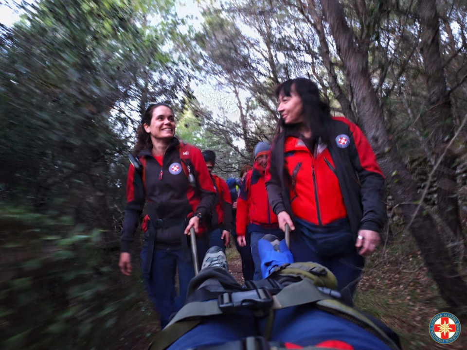 Vježba potrage šibenskih HGSS-ovaca na području Rokića, Šubićevca i Kamenara